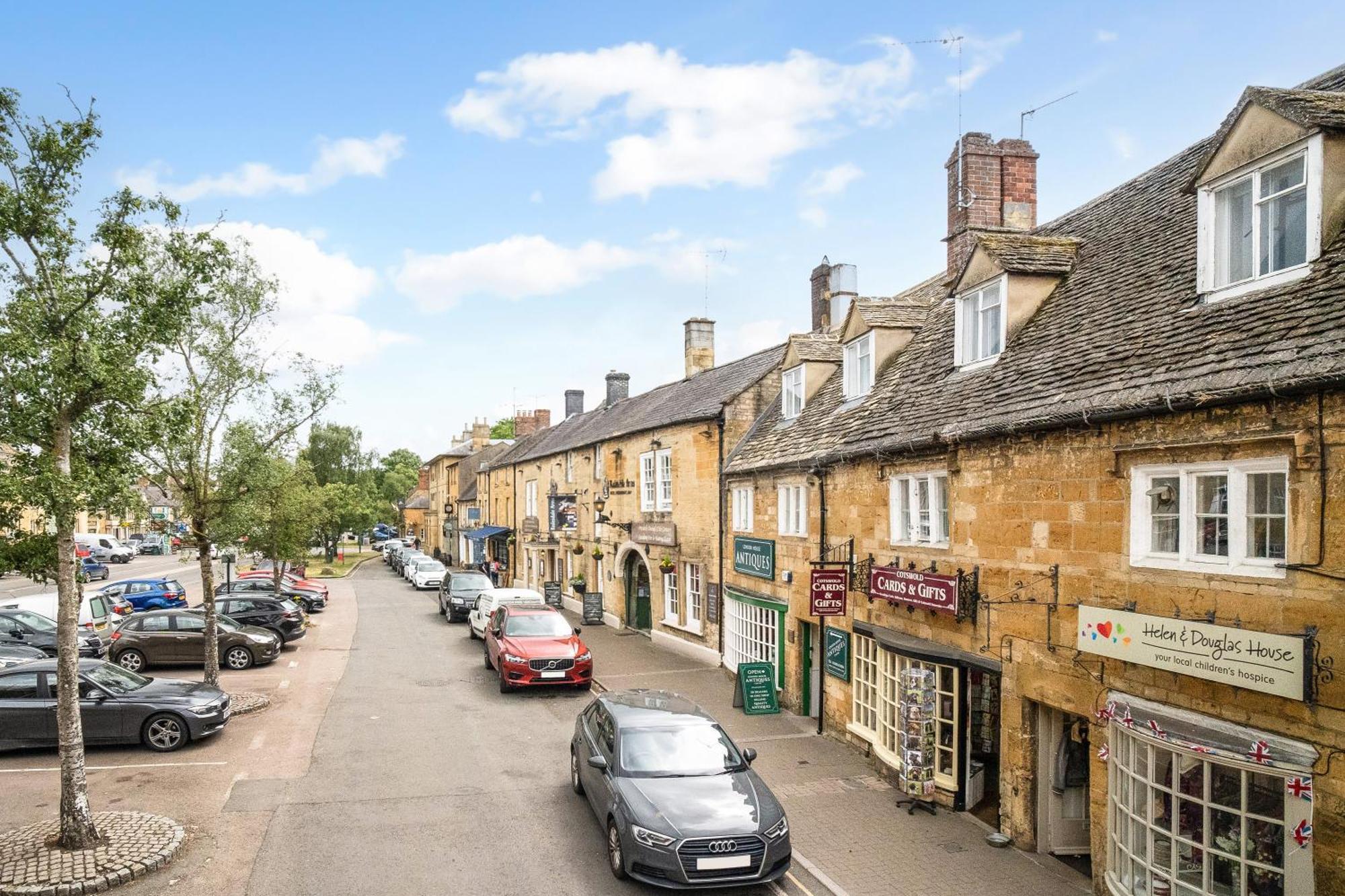 Moreton-in-MarshRedesdale View, High Street With Private Gardenアパートメント エクステリア 写真